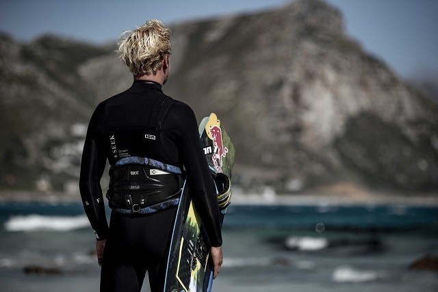 ION Trapez für Kitesurfen auf online-surfshop.de