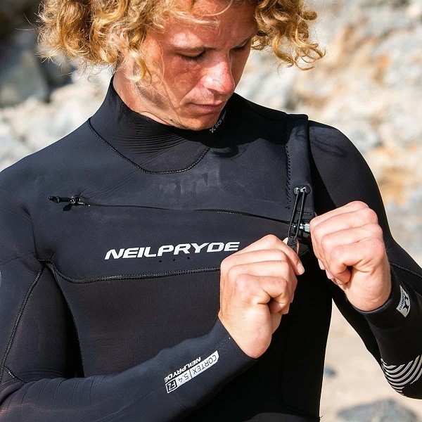 Entdecke unser Sortiment NeilPryde Neoprenanzüge für Herren auf online-surfshop.de